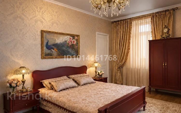 4-бөлмелі пәтер · 89 м² · 2/5 қабат, абылайхана — ЦУМ, бағасы: 89 млн ₸ в Алматы, Медеуский р-н — фото 2