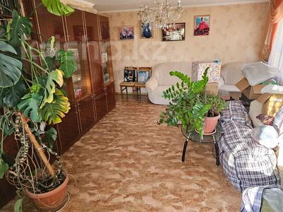 2-бөлмелі пәтер, 52.8 м², 3/5 қабат, Карачай Батыра 29, бағасы: 19 млн 〒 в Астане, р-н Байконур