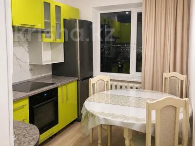 3-бөлмелі пәтер · 74.7 м² · 8/9 қабат, 8-й мкр., бағасы: 20 млн ₸ в Темиртау