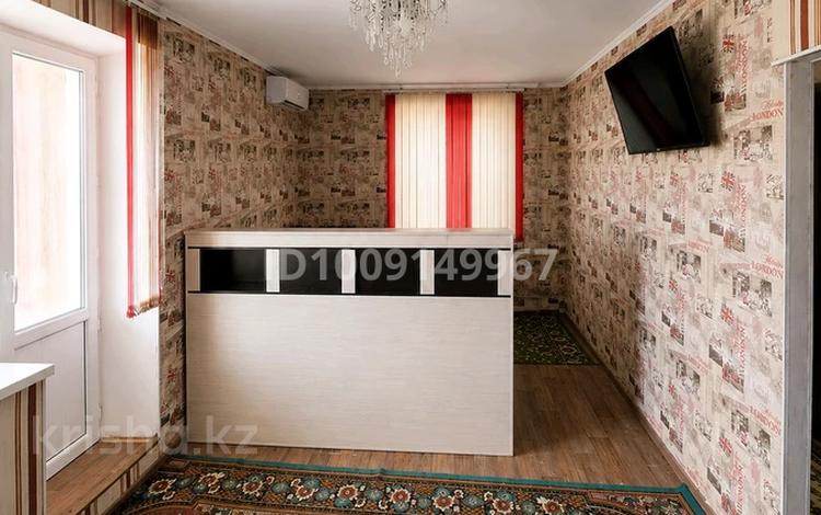 1-бөлмелі пәтер · 33.7 м² · 2/3 қабат, Хмельницкого 14 — 18 мкр., бағасы: ~ 15 млн ₸ в Конаеве — фото 27