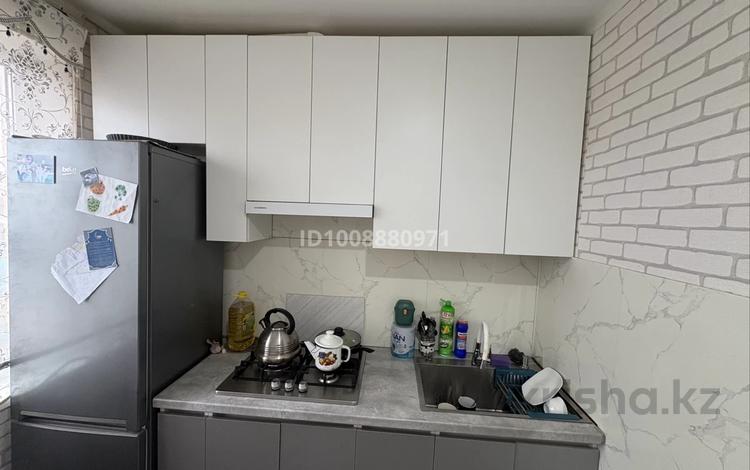 4-комнатная квартира · 61 м² · 4/5 этаж, Газиза жубанова — Оренбургский двор за 17 млн ₸ в Хромтау — фото 2