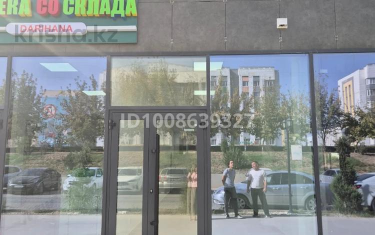 Свободное назначение, офисы, магазины и бутики, общепит, салоны красоты, медцентры и аптеки, образование, развлечения, конференц-залы, кабинеты и рабочие места, студии · 68 м² за 750 000 ₸ в Шымкенте, Абайский р-н — фото 4