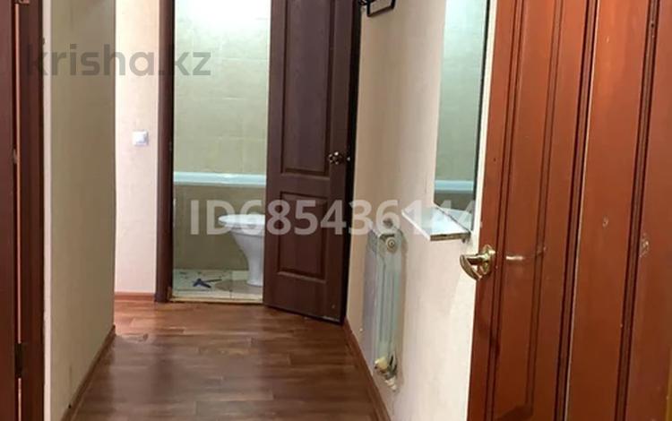 2-комнатная квартира · 70 м², мкр 12, Алаш за 150 000 ₸ в Актобе — фото 2
