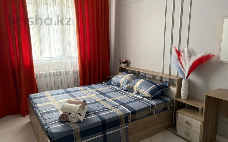 1-комнатная квартира · 57 м² · 1/9 этаж, мкр Нурсат 172Б за 14 000 ₸ в Шымкенте, Каратауский р-н — фото 2
