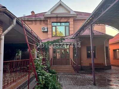 Отдельный дом · 7 комнат · 350 м² · 9 сот., Амангелды 20 — Толе-Би Амангелды за 500 000 ₸ в 