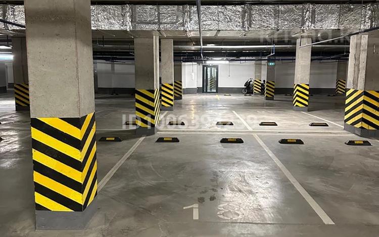 Паркинг · Казыбек би 41/1, бағасы: 4 млн ₸ в Астане, Нура р-н — фото 2