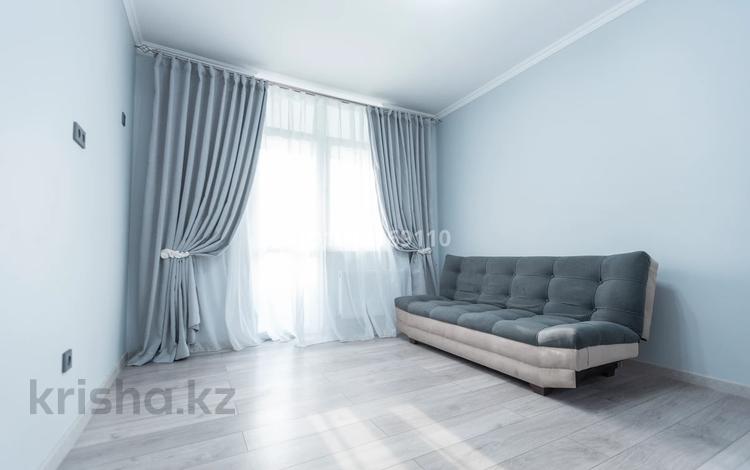 1-бөлмелі пәтер · 36 м² · 2/12 қабат, мкр Акбулак, Дарабоз 25а, бағасы: 200 000 ₸ в Алматы, Алатауский р-н — фото 2