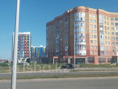 3-комнатная квартира, 76 м², 8/9 этаж, Самал за 26.5 млн 〒 в Уральске