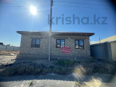 Отдельный дом · 4 комнаты · 126 м² · 8 сот., мкр Самал, Самал 3 29 за 17 млн 〒 в Атырау