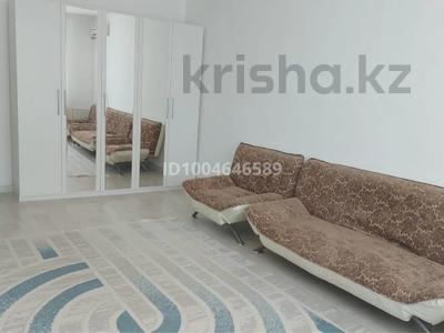 1-комнатная квартира · 55 м² · 2/9 этаж, мкр. Алмагуль, Алмагүл за 180 000 〒 в Атырау