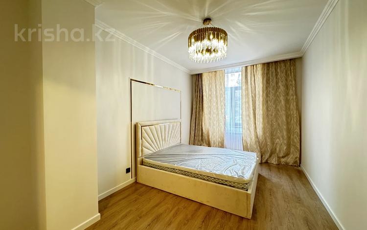 2-комнатная квартира, 75 м², 2/16 этаж, Кунаева 15/1