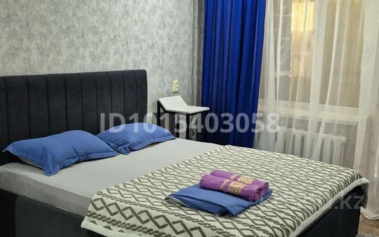 1-комнатная квартира · 35 м² · 1/9 этаж, Курмангазы 108 — Каспи банк, Ихсановв, Курмангазы за 1 500 ₸ в Уральске, мкр Школьник — фото 3
