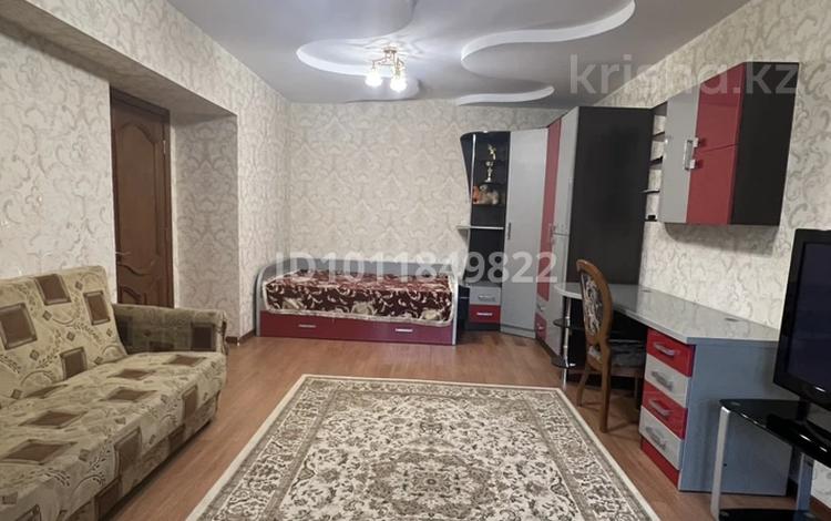 1-бөлмелі пәтер · 45.4 м² · 4/5 қабат, Просп. Достык 42А, бағасы: 50 млн ₸ в Алматы, Медеуский р-н — фото 2
