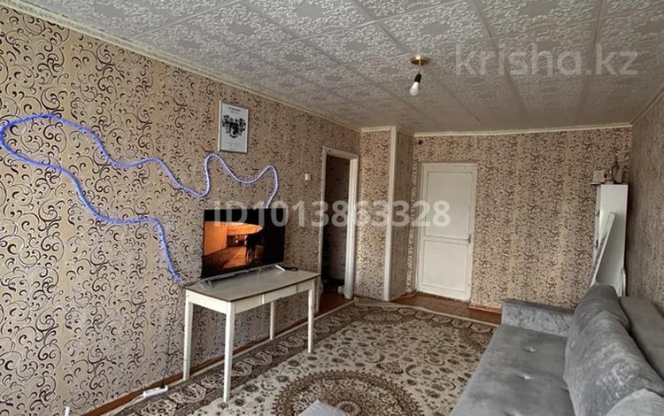 2-бөлмелі пәтер · 46.9 м² · 5/5 қабат, 4-й микрорайон 15, бағасы: 8.5 млн ₸ в Риддере — фото 2