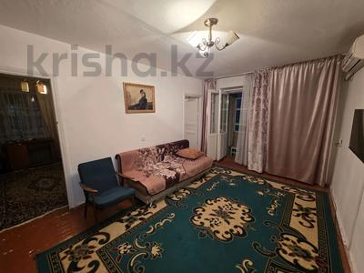 3-бөлмелі пәтер · 52 м² · 2/4 қабат, Мкр. Жетысу 28, бағасы: 14 млн ₸ в Талдыкоргане, военный городок Улан