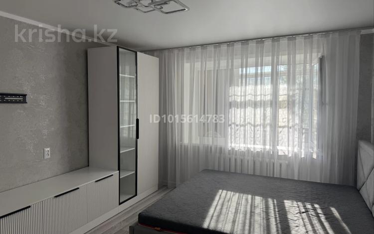2-комнатная квартира · 56 м² · 2/2 этаж, Тауелсиздик 120 — Центр,две школы рядом ,первая поликлиника за 200 000 ₸ в Затобольске (Тобыле) — фото 2