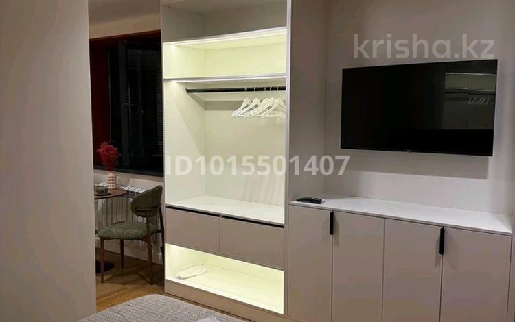 1-комнатная квартира · 18 м², Богенбай батыра 186 — Богенбай Батыра Досмуамедова за 27 000 ₸ в Алматы, Алмалинский р-н — фото 9