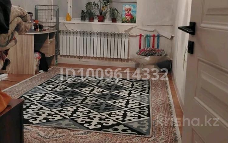 1-бөлмелі пәтер · 38.5 м² · 4/4 қабат, Шұғыла 29 — Атамұра аптека, бағасы: 6 млн ₸ в Жанаозен — фото 2
