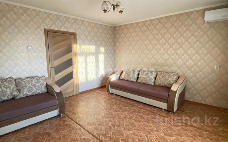 1-бөлмелі пәтер · 44 м² · 8/10 қабат, Синицына 13 а, бағасы: 130 000 ₸ в Семее — фото 2