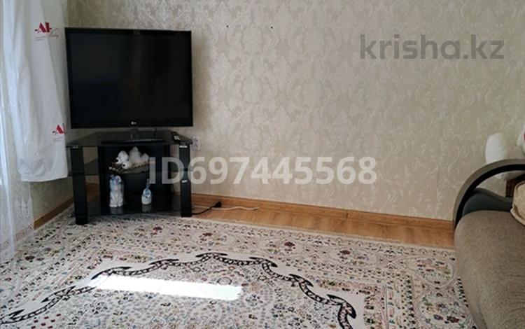 2-комнатная квартира · 60 м² · 3/5 этаж, мкр Астана 5/1 — Площадь Кадыр Мырзали за 150 000 ₸ в Уральске — фото 2