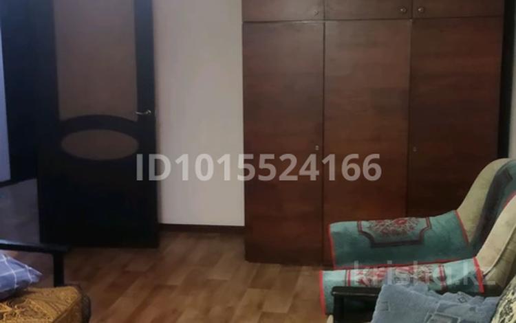 3-бөлмелі пәтер · 63 м² · 1/5 қабат, Радостовца 13 — Розыбакиева-Толи би, бағасы: 360 000 ₸ в Алматы, Алмалинский р-н — фото 2