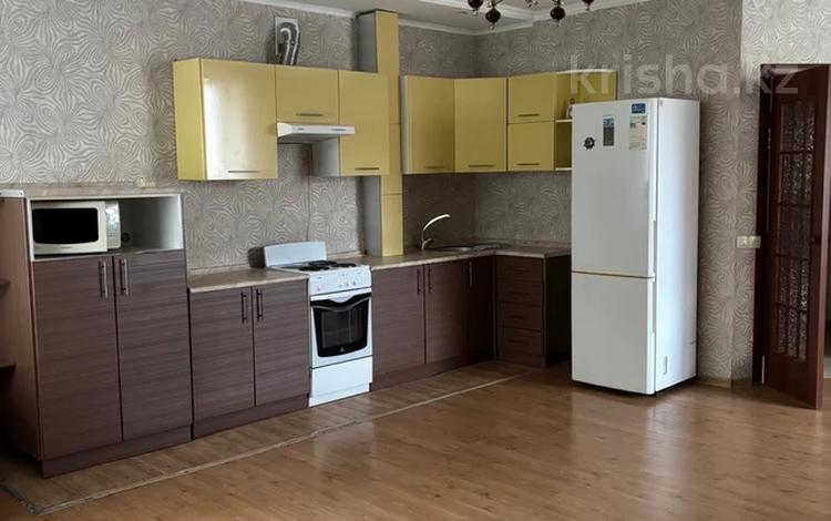 2-бөлмелі пәтер · 68 м² · 3/5 қабат, Рыскулбекова 27/3 — Кудайбердиулы, бағасы: 230 000 ₸ в Астане, Алматы р-н — фото 2