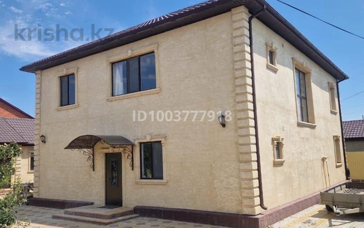 Отдельный дом · 8 комнат · 300 м² · 10 сот., мкр Атырау, Асау Батыра 1 — СТО «Гараж#1» арты за 75 млн 〒 — фото 2