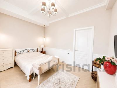 4-бөлмелі пәтер · 115 м² · 3/8 қабат, Омарова 35/1, бағасы: 121 млн ₸ в Алматы, Медеуский р-н