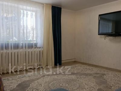 Жеке үй • 5 бөлмелер • 180 м² • 10 сот., Железнодорожная 13, бағасы: 35 млн 〒 в Глубокое