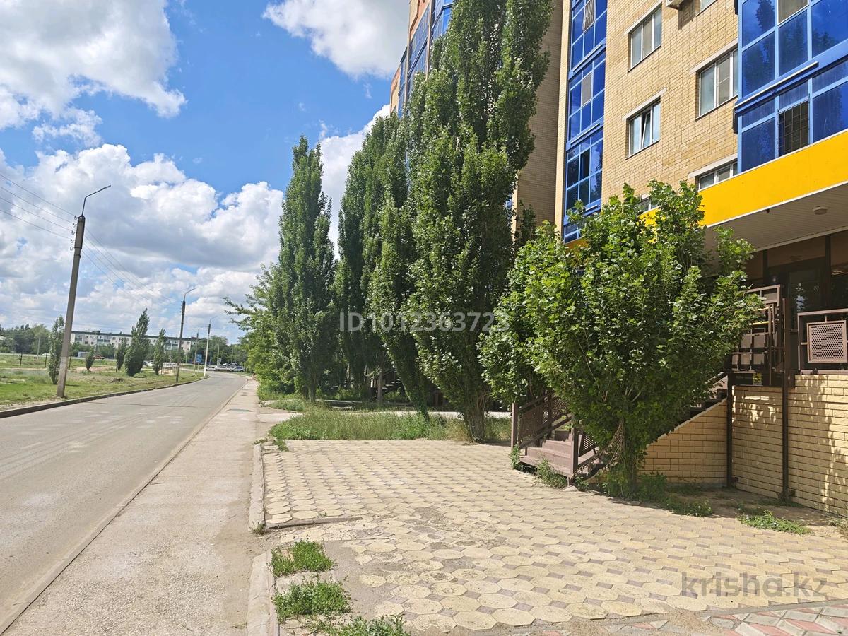 Магазины и бутики, общепит · 65 м²
