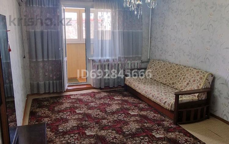 2-комнатная квартира, 54 м², 2/5 этаж, мушелтой 28 за 18.5 млн 〒 в Талдыкоргане, мкр Мушелтой — фото 2