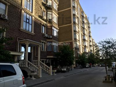 2-комнатная квартира · 80 м² · 1/9 этаж, Валиханова 13 Б — Канцева - Валиханова за 41 млн ₸ в Атырау