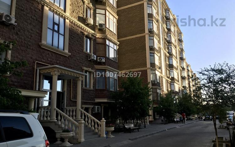 2-комнатная квартира · 80 м² · 1/9 этаж, Валиханова 13 Б — Канцева - Валиханова за 41 млн ₸ в Атырау — фото 2