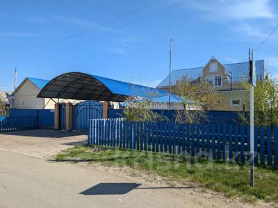 Продажа домов и дачи в Атырауской обл.: Отдельный дом · 5 комнат · 268 м² · 10 сот., мкр Аксай, Жибек-жолы 37 за ~ 70 млн 〒 Отдельный дом · 5 комнат · 268 м² · 10 сот., мкр Аксай, Жибек-жолы 37 за ~ 70 млн 〒 в Атырау