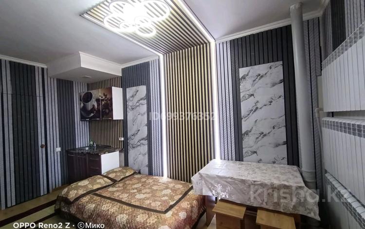1-бөлмелі пәтер · 15 м² · 25/25 қабат, мкр 11 112, бағасы: 6 000 ₸ в Актобе — фото 2