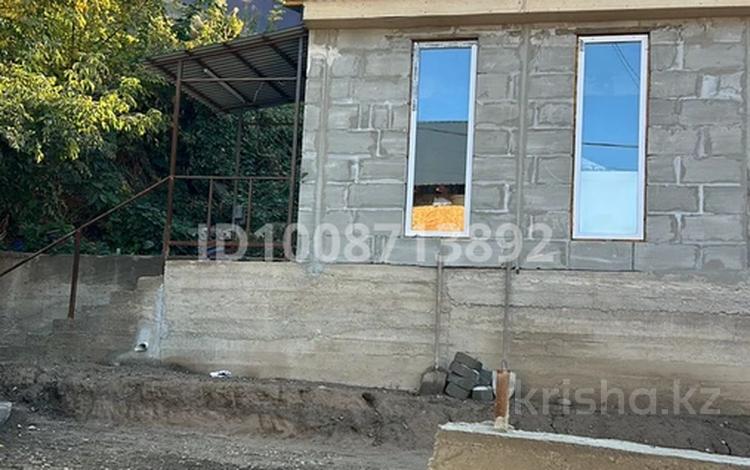 Отдельный дом · 4 комнаты · 240 м² · 5.5 сот., мкр Аккайын, АЭВРЗ 58 — Конил толкыны за 51 млн 〒 в Алматы, Медеуский р-н — фото 2