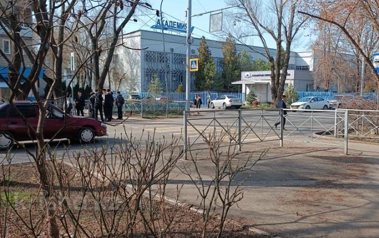 3-комнатная квартира · 70 м² · 1/5 этаж, Ахметова — Академия за 47 млн ₸ в Алматы, Турксибский р-н — фото 3