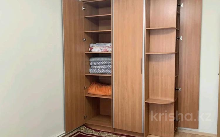 3-комнатная квартира · 70 м² · 3/3 этаж, Байтурсынова 2 — Туркестанская за 200 000 ₸ в Шымкенте — фото 2