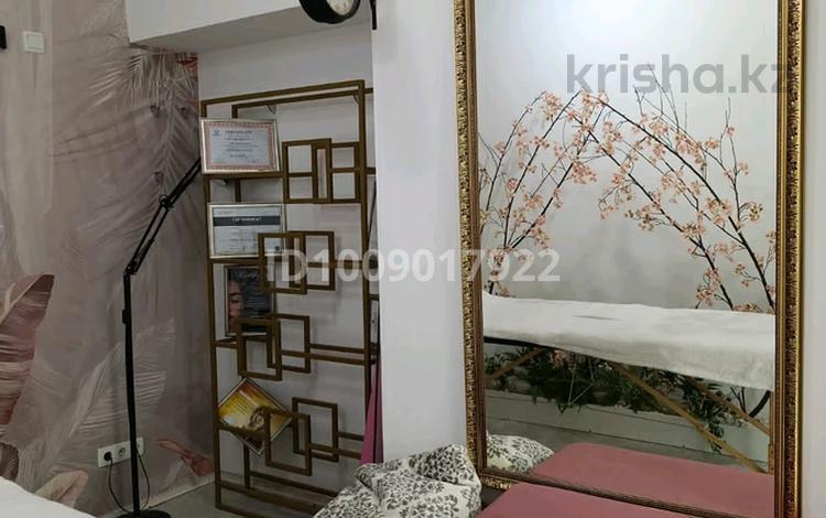 Салоны красоты · 12 м² за 140 000 ₸ в Алматы, Медеуский р-н — фото 2