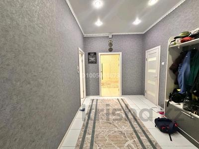 Отдельный дом · 4 комнаты · 130 м² · 10 сот., 13 микрорайон за ~ 39.8 млн 〒 в Аксае