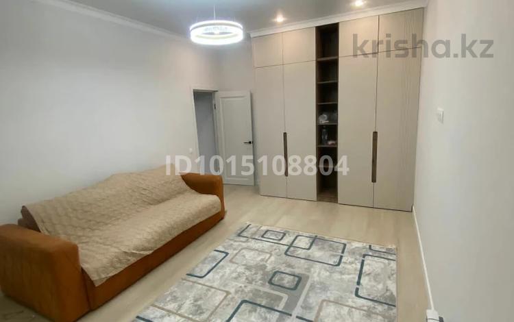 2-бөлмелі пәтер · 60 м² · 2/10 қабат, Туран 40/2, бағасы: 380 000 ₸ в Астане — фото 3