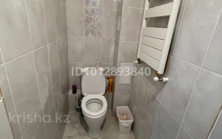 1-бөлмелі пәтер · 55 м² · 4/6 қабат, мкр. Алтын орда 48, бағасы: 150 000 ₸ в Актобе — фото 2