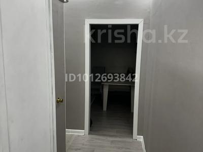 2-комнатная квартира · 47 м² · 1/4 этаж, мкр Жилгородок, Абубакира Кердери 6 — р-н Филармонии за 13 млн ₸ в Актобе