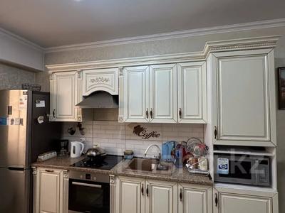 3-комнатная квартира · 70 м² · 8/12 этаж, Муканова 159 за 62 млн 〒 в Алматы, Алмалинский р-н