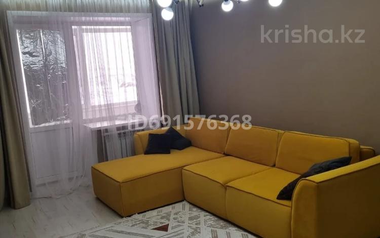 3-комнатная квартира, 96 м², 2/9 этаж, Муканова 82