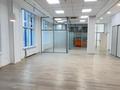 Свободное назначение, офисы, магазины и бутики, склады, салоны красоты, медцентры и аптеки, образование, кабинеты и рабочие места · 210 м² за 2.1 млн 〒 в Астане, Есильский р-н — фото 2