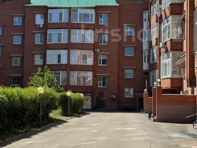 3-комнатная квартира, 108.5 м², 1/5 этаж, искалиева за 46 млн 〒 в Уральске
