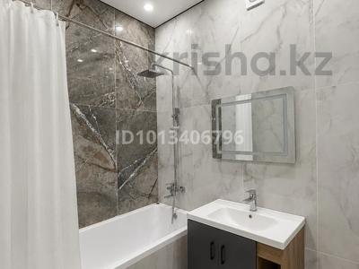 2-бөлмелі пәтер · 65 м² · 5/12 қабат, Казыбек би 3, 3/1, 3/2, бағасы: 45.5 млн ₸ в Астане, Нура р-н