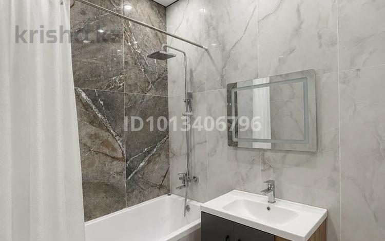 2-бөлмелі пәтер · 65 м² · 5/12 қабат, Казыбек би 3, 3/1, 3/2, бағасы: 45.5 млн ₸ в Астане, Нура р-н — фото 4