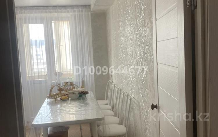 2-бөлмелі пәтер · 61 м² · 8/9 қабат, Аль Фараби 26/1, бағасы: 27 млн ₸ в Усть-Каменогорске, Ульбинский — фото 2